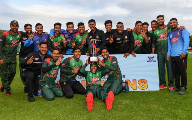প্রথম ট্রফি জয়ের উদযাপন ছিলো প্রাণবন্ত