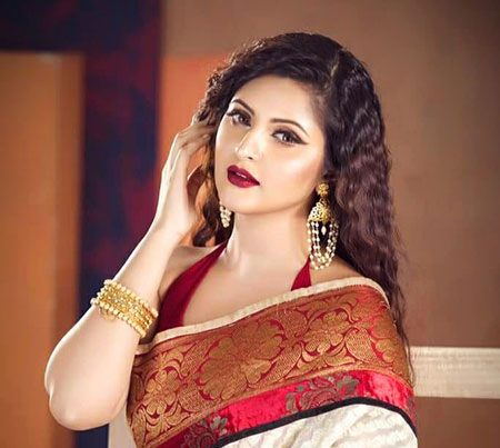 নতুন বছরে পরীর প্রথম চলচ্চিত্র ‘বিশ্বসুন্দরী’ 