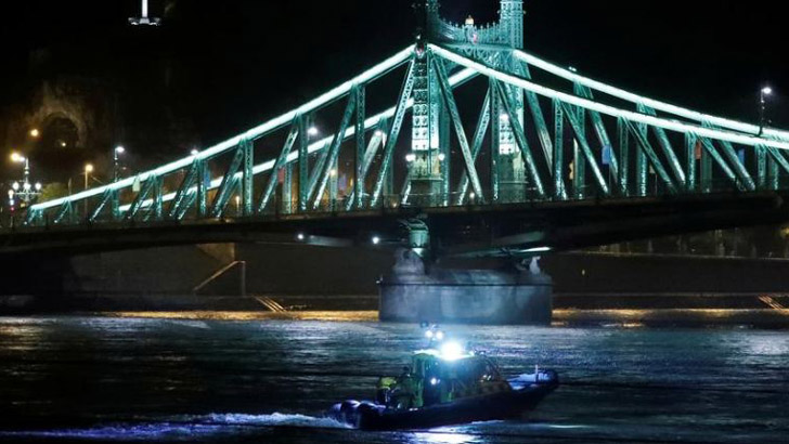 হাঙ্গেরিতে নৌকাডুবিতে অন্তত ৭ পর্যটক নিহত