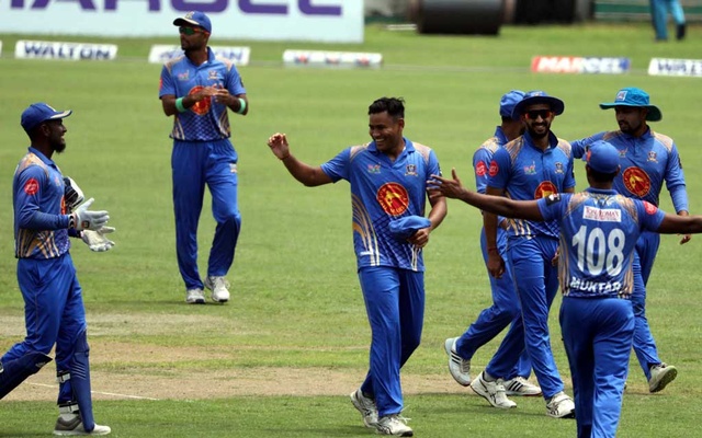 আবাহনীকে গুঁড়িয়ে দিলেন শুভাশিস-শহীদ-নাবিল