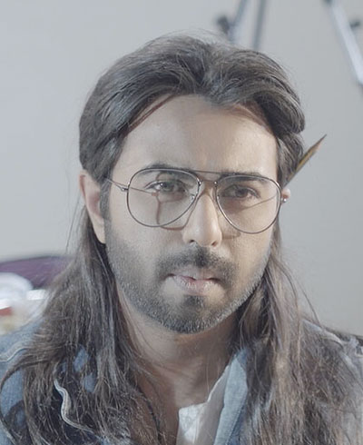 বাউন্ডেলে তরুণ অপূর্ব