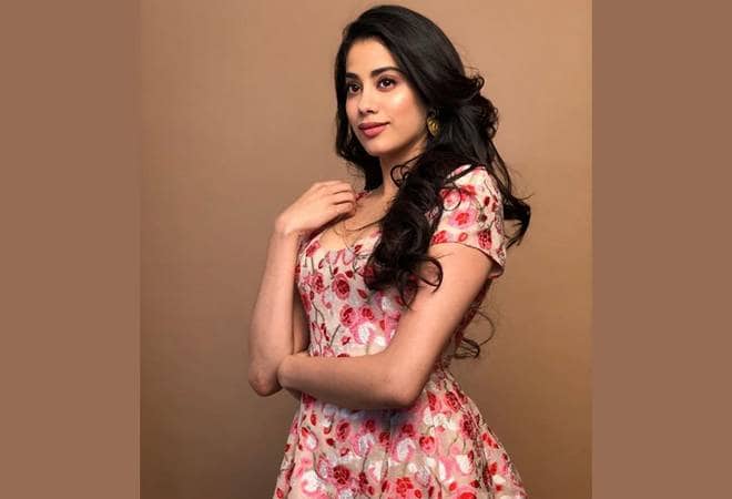 নিজেকে 'সেকেলে' বললেন জাহ্নভী