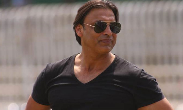 বাংলাদেশের প্রশংসায় শোয়েব