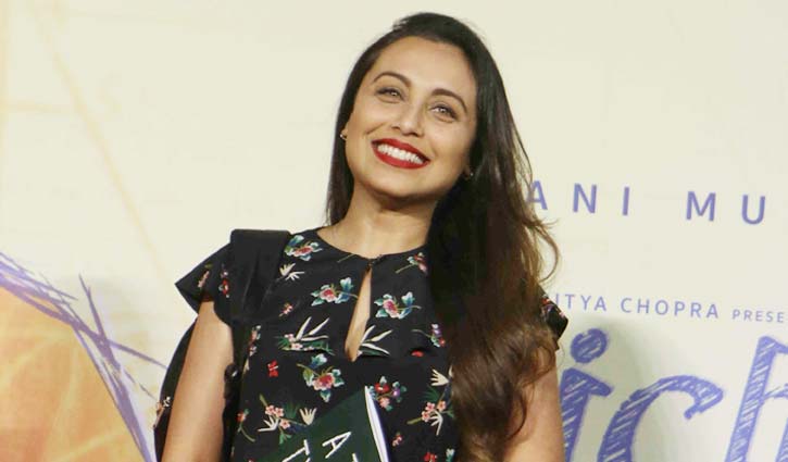 পরিচালক হিসেবে নাম লেখাবেন রানী
