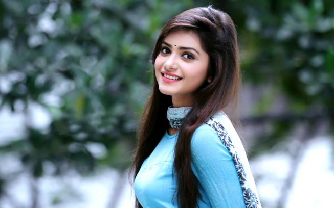 আসছে ঈদে পূর্ণ হবে ডাবল সেঞ্চুরি