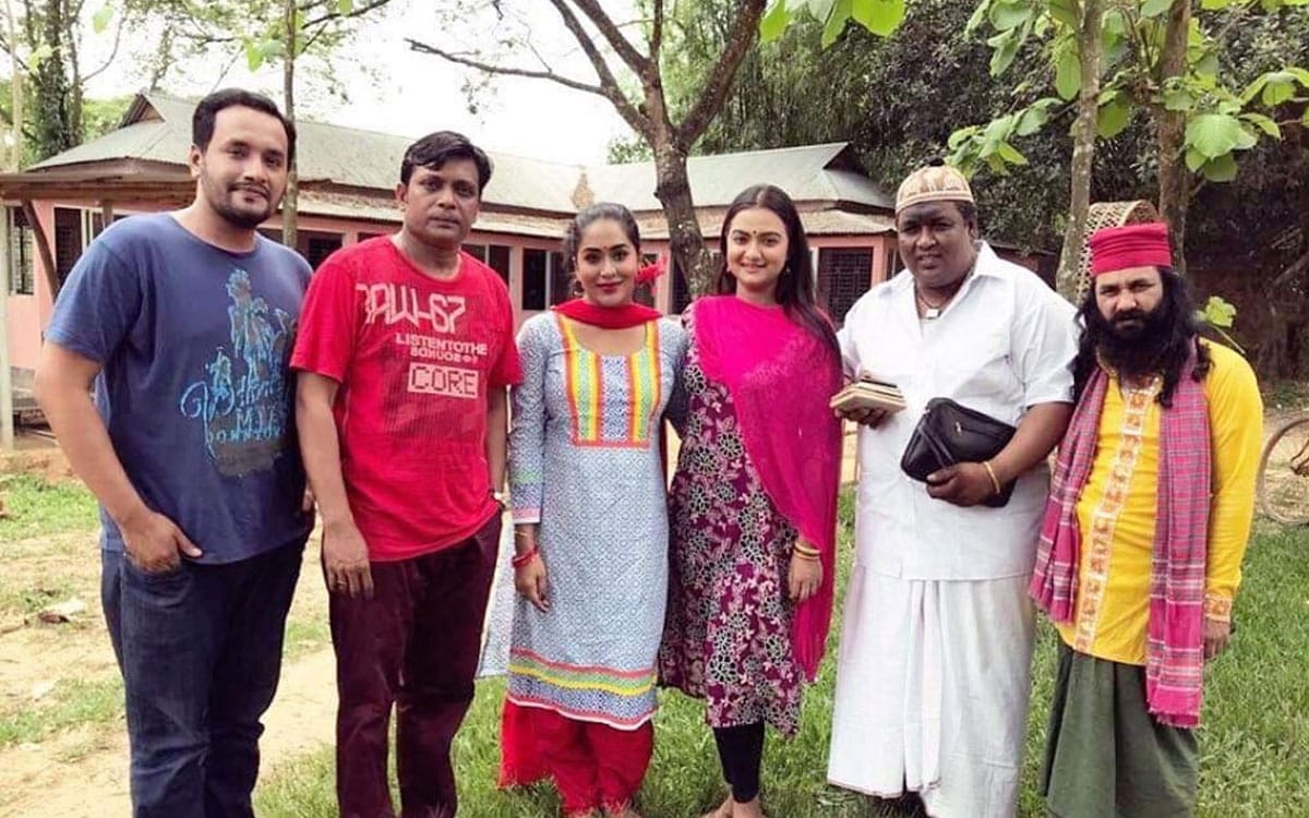 আবারো নির্মাণে মিলন