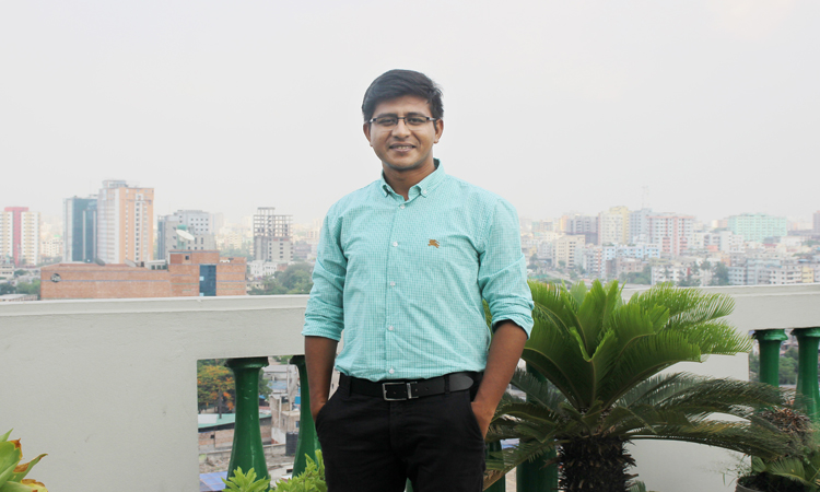 ঈদের কাজ নিয়ে সন্তুষ্ট শামীম সরকার