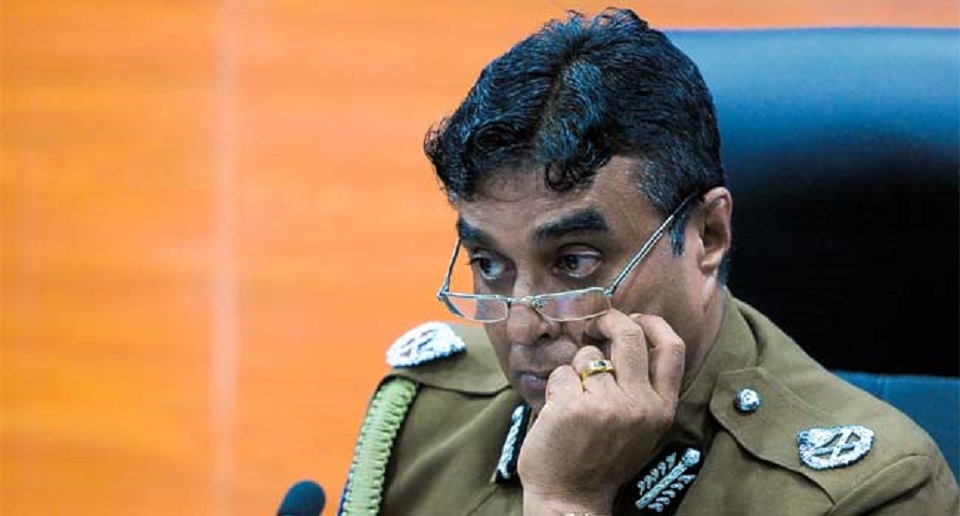 পদত্যাগে অস্বীকৃতি শ্রীলংকান পুলিশ প্রধানের
