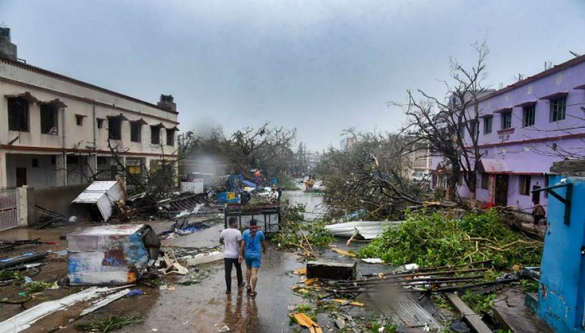 ভারতে ফণীর তাণ্ডব: মৃতের সংখ্যা বেড়ে ৮