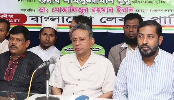 বাজেটের আকার নিয়ে যারা গর্ব করে তারা অজ্ঞ : আমীর খসরু