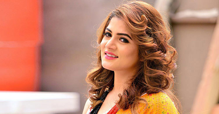 জমিদারের বৌ লাবণ্য চরিত্রে শ্রাবন্তী!