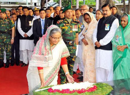 মুজিবনগর দিবসে বঙ্গবন্ধুর প্রতিকৃতিতে প্রধানমন্ত্রীর শ্রদ্ধা