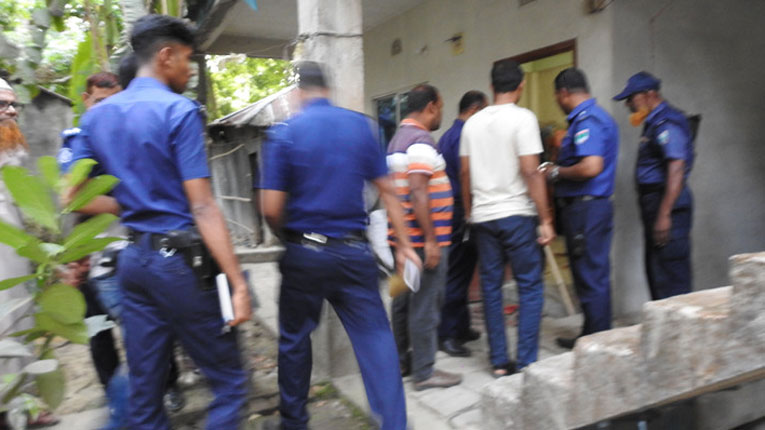 মাগুরায় গৃহবধূর গলাকাটা মরদেহ উদ্ধার