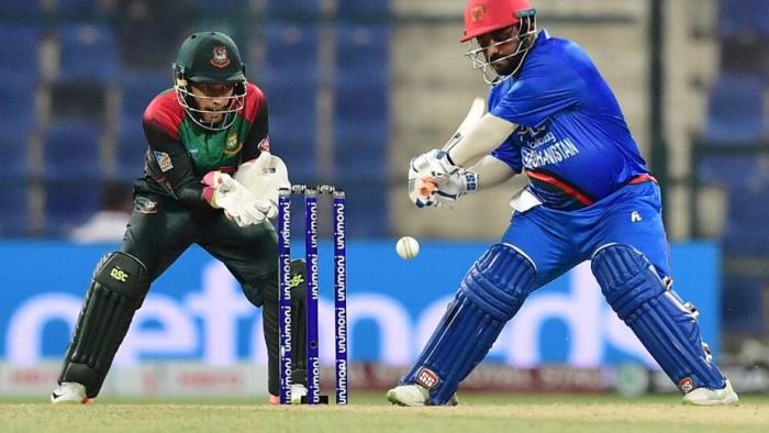 আফগানদের ওপেনিং ব্যাটসম্যান শাহজাদের নিষেধাজ্ঞার শাস্তি এক বছর