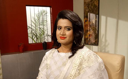 নানামুখী ব্যস্ততায় ন্যান্সি