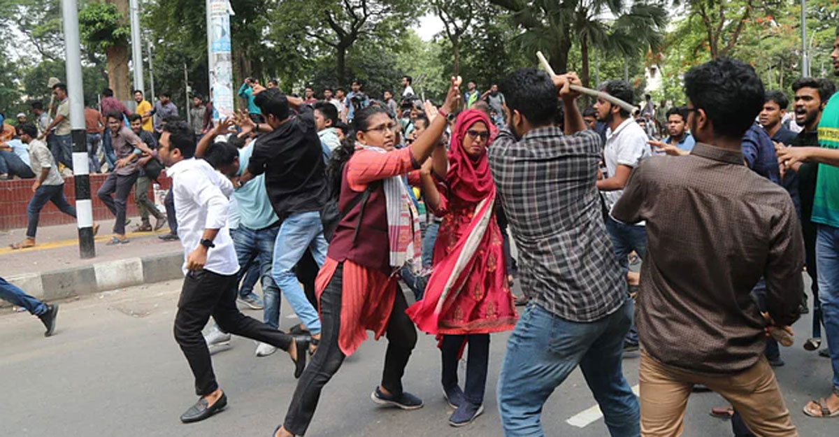 ঢাবিতে সংঘর্ষ : ছাত্রদলের ৬০ জনকে আসামি করে ছাত্রলীগের মামলা