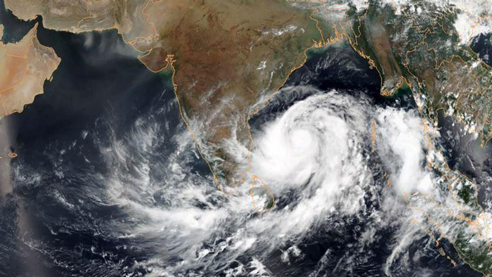 সন্ধ্যায় উপকূলে আঘাত হানবে ‘আম্পান’