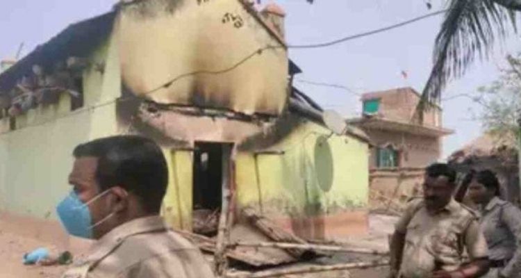 পশ্চিমবঙ্গে ১০ জনকে ‘জ্যান্ত পুড়িয়ে হত্যা’