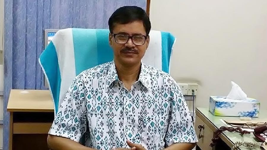 দুদকের বাছিরের দেশত্যাগে নিষেধাজ্ঞা