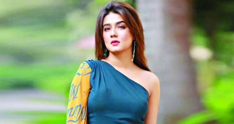 ‘ফারিশতা’—অনাগত সন্তানের নাম রাখলেন নায়িকা মাহি