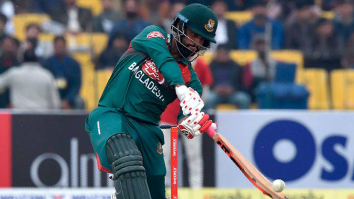 ত্রিশতকের পরই সুসংবাদ পেলেন তামিম 