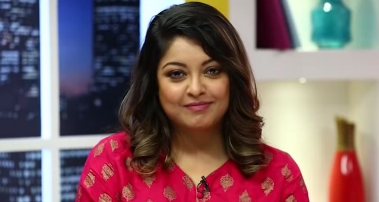 তনুশ্রীকে পোশাক খুলে নাচতে বলেছিলেন পরিচালক