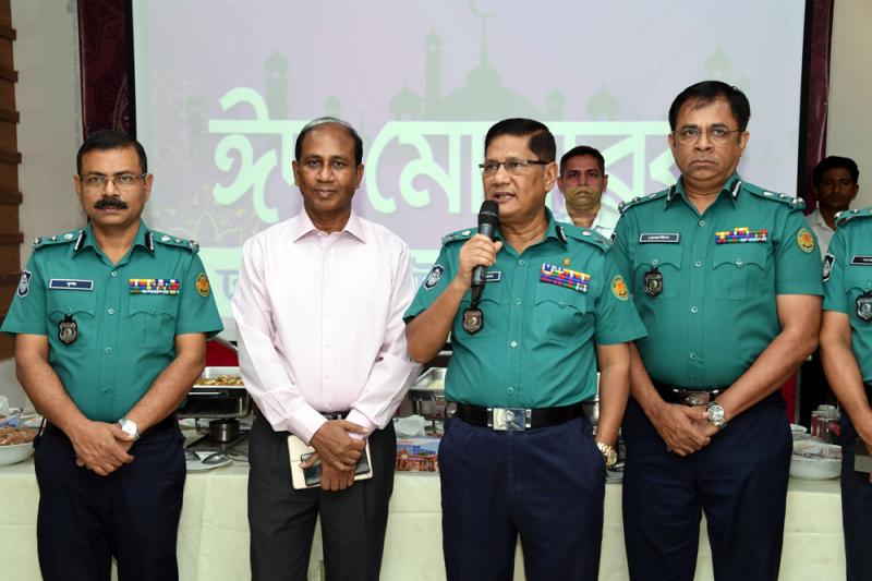 পুলিশের আন্তরিকতায় ঈদ উৎসবমুখর হয়েছে : আছাদুজ্জামান