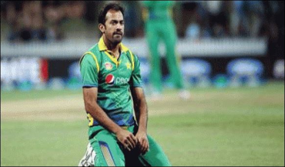 এবার টেস্ট ছাড়ছেন ওয়াহাব রিয়াজ