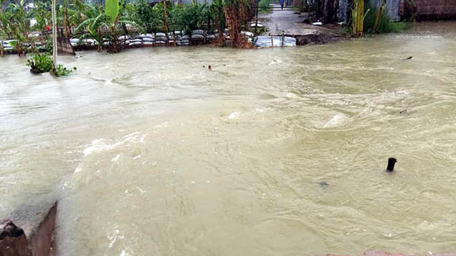 ফনির প্রভাবে বাংলাদেশে বন্যার আশঙ্কা, ইতিমধ্যে কক্সবাজার প্লাবিত