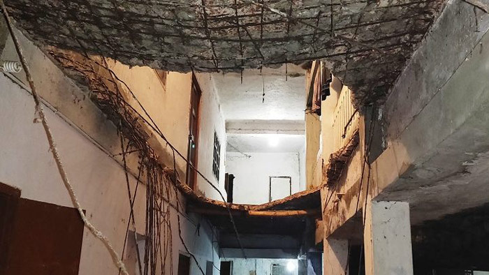 চাঁদপুরে এতিমখানার ছাদ ধসে অর্ধশত ছাত্র আহত