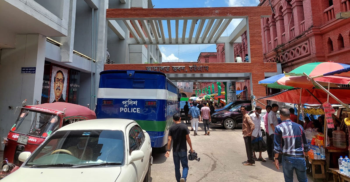 ছাত্রদল নেতাকে গুলি করার অভিযোগে ওসিসহ ৭ জনের নামে মামলা