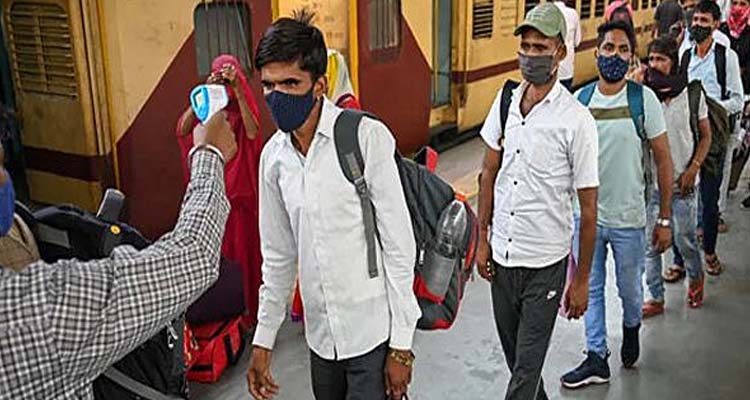 ভারতে বেড়েই চলেছে করোনা সংক্রমণ