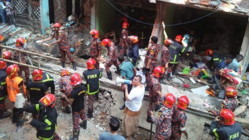 চট্টগ্রামে গ্যাসলাইন বিস্ফোরণে নিহত ছয়জনের পরিচয় মিলেছে