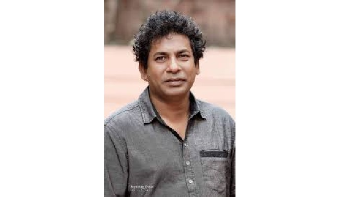 ৩৩ বছর পর মোশাররফ করিম