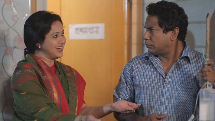 গল্পের টানে অভিনয় আর প্রযোজনা একসঙ্গে