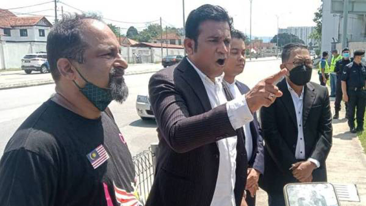 মালয়েশিয়ায় বাংলাদেশি শ্রমিক প্রবেশে ‘আপত্তি’