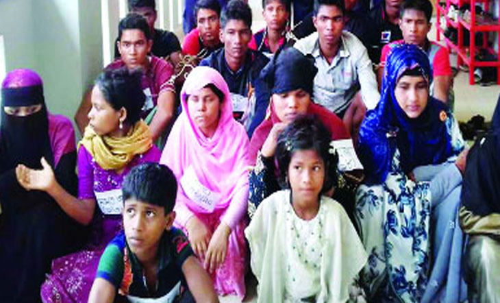 দেশজুড়ে ছড়িয়ে নানা অপরাধে জড়িয়ে পড়ছে রোহিঙ্গারা