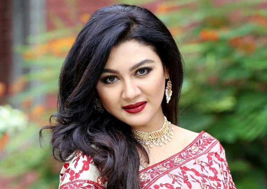 জয়া আহসানের হাতে দেশের প্রথম থ্রিডি চলচ্চিত্র!