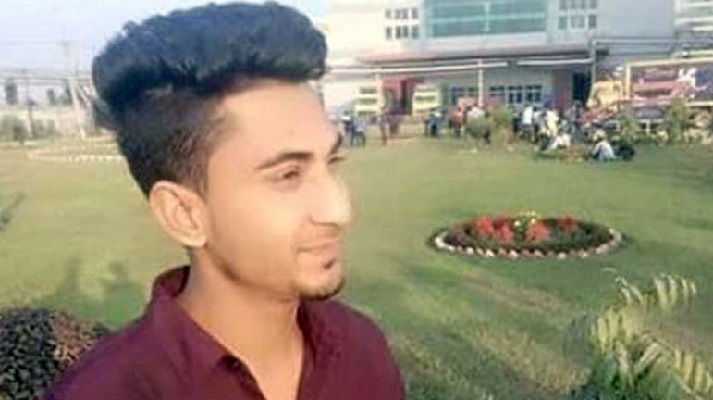 নিজের প্রেমিককে মেরে পুঁতে রাখে ফারজানা