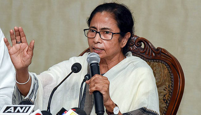 ভিআইপিরা পরে যাবেন, সাধারণ মানুষ আগে : মমতা