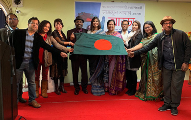১৩৫ দেশ ঘুরে লাল-সবুজের পতাকা নিয়ে নাজমুন নাহারের কানাডা জয়