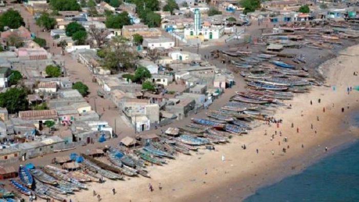 ইউরোপগামী নৌকাডুবে ১৪০ অভিবাসীর মৃত্যু