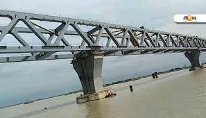 দৃশ্যমান হল পদ্মা সেতুর ২ কিলোমিটার