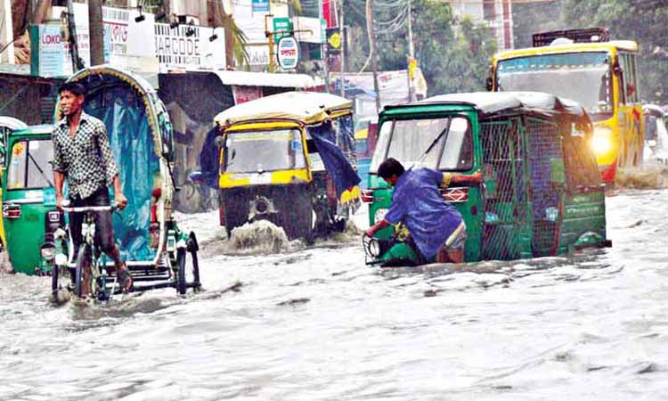 বৃষ্টিতে চট্টগ্রামে জলাবদ্ধতা