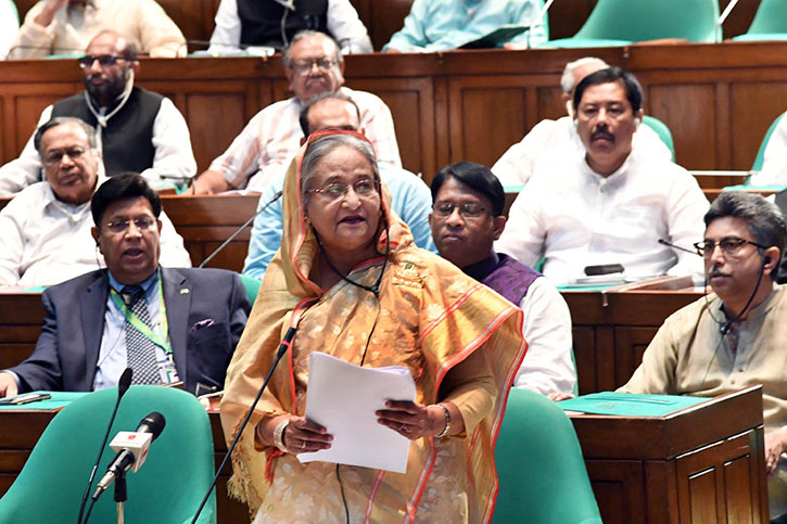 এই বাজেট উন্নয়নের গতিধারা অব্যাহত রাখবে : প্রধানমন্ত্রী