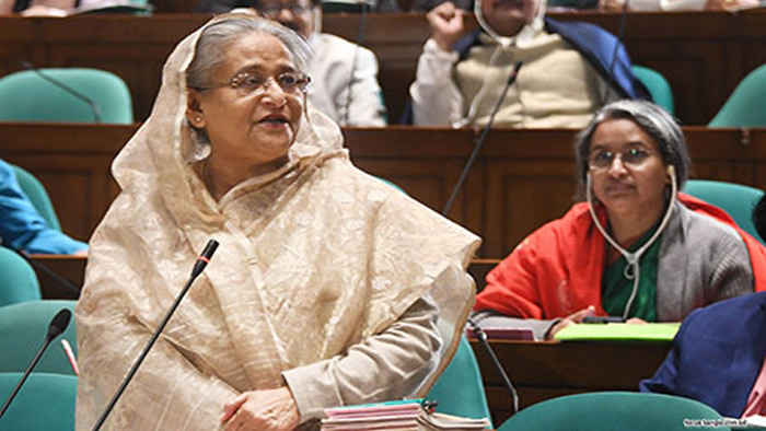 সরকার স্বাস্থ্যবীমা চালুর পরিকল্পনা করছে : প্রধানমন্ত্রী