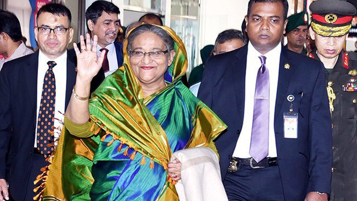 স্পেন সফর শেষে দেশে ফিরেছেন প্রধানমন্ত্রী