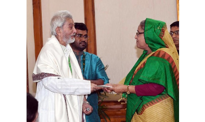 ‘রঙিন নবাব’ নামে সম্বোধন হওয়া মানুষটির আজ জন্মদিন