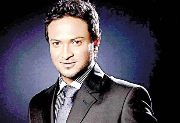 ওমরাহ করতে সৌদি আরব গেলেন সাকিব