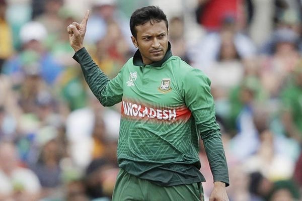 সাকিবের সামনে আরও একটি রেকর্ডের হাতছানি